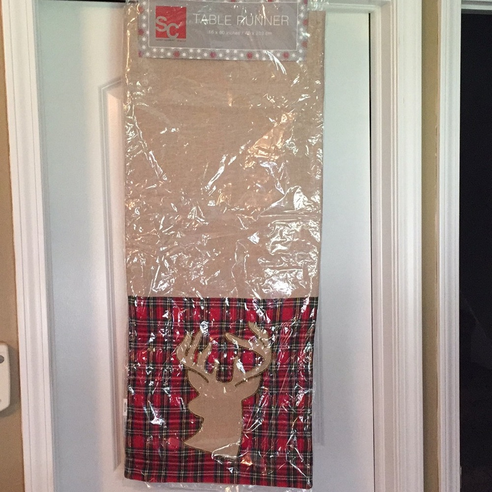 Plaid/burlap table runner NWT